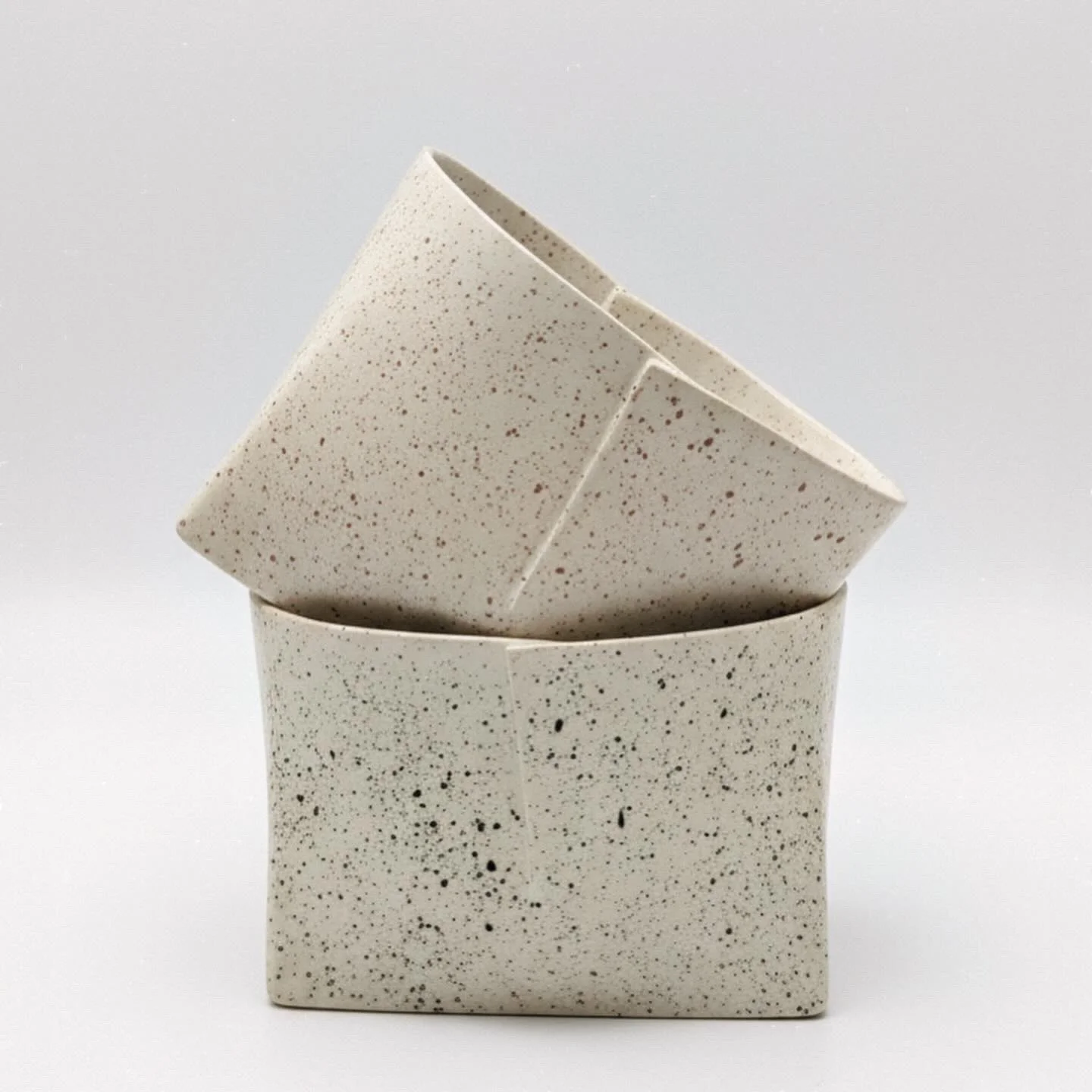 Folded Matza Vase - Olive Dust view 2