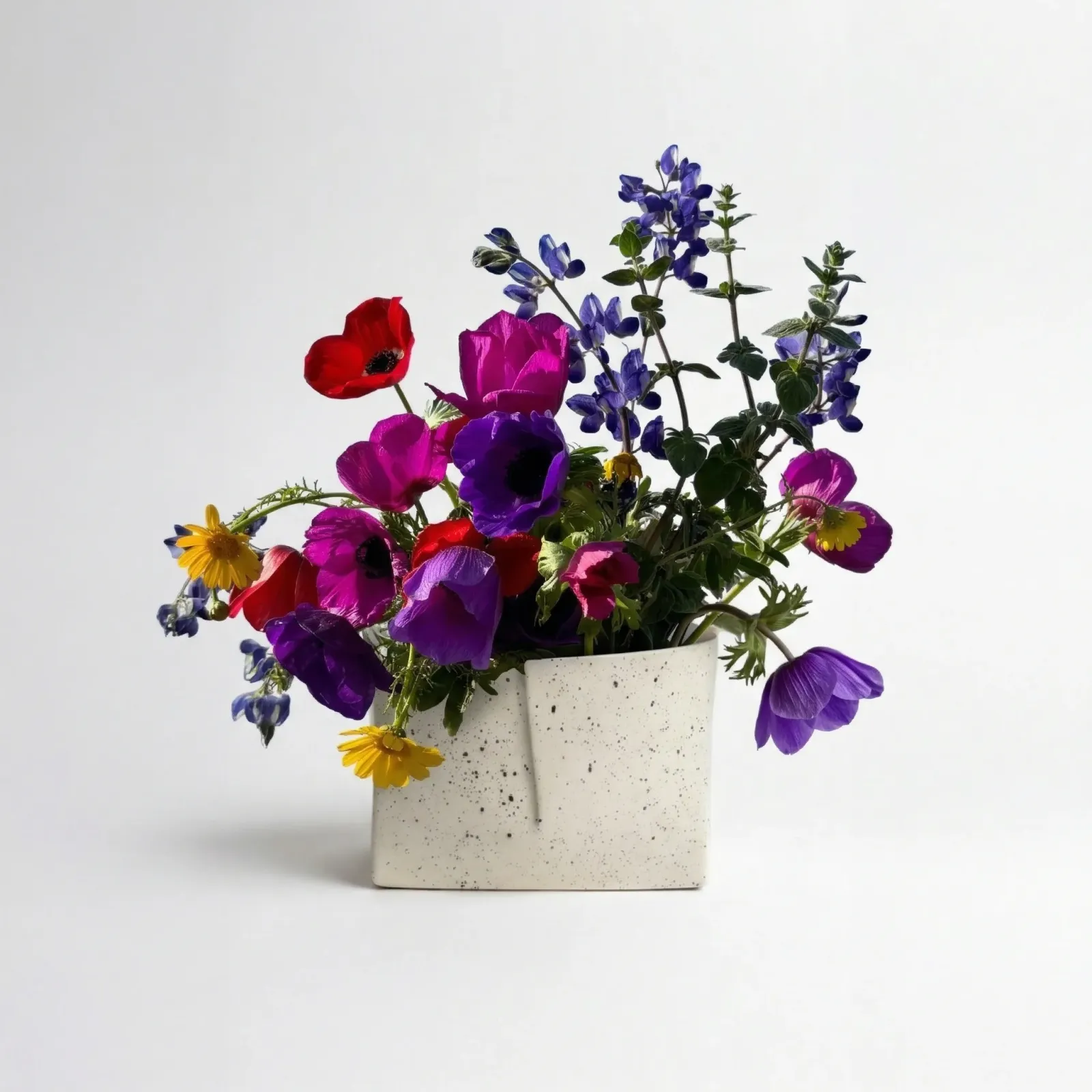 Napkin Vase - Olive Dust view 3